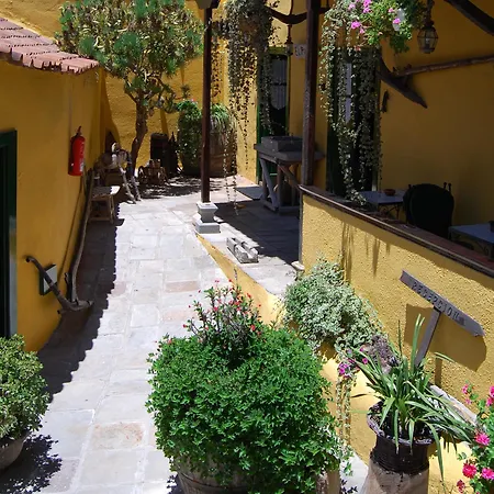 Rural Senderos De Abona מלון