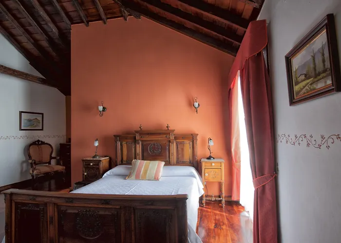 Rural Senderos De Abona 3*