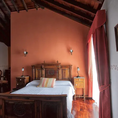 Rural Senderos De Abona 3*