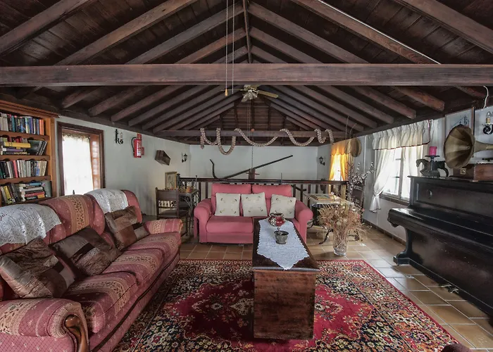 Rural Senderos De Abona 3*