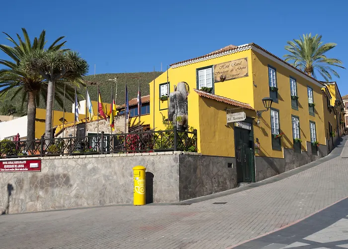 Rural Senderos De Abona 3*